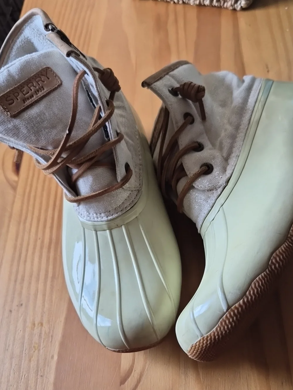 Sperry Saltwater Duck Boots in Cream and Tan Glitter 8.5 Womens